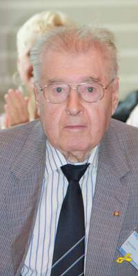 Alfred Biehle, German politician., dies at age 87